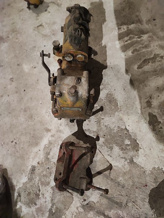 Нафтова помпа болгарче