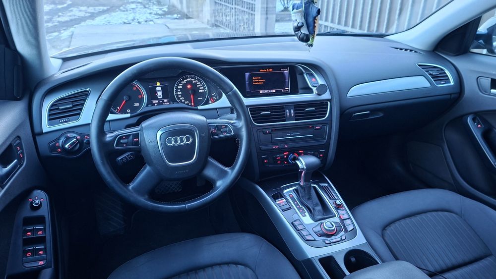 AUDI A4 Avant 2010 — imagine 5