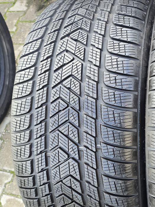 295 45 22 Pirelli