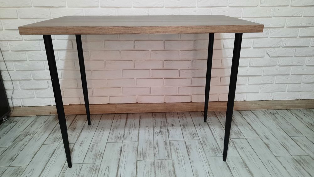 Продам стол кухонный