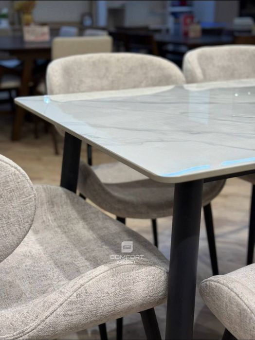 Обеденный стол и стулья по акции