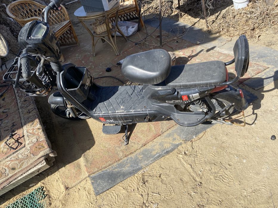 Электроскутер ск8