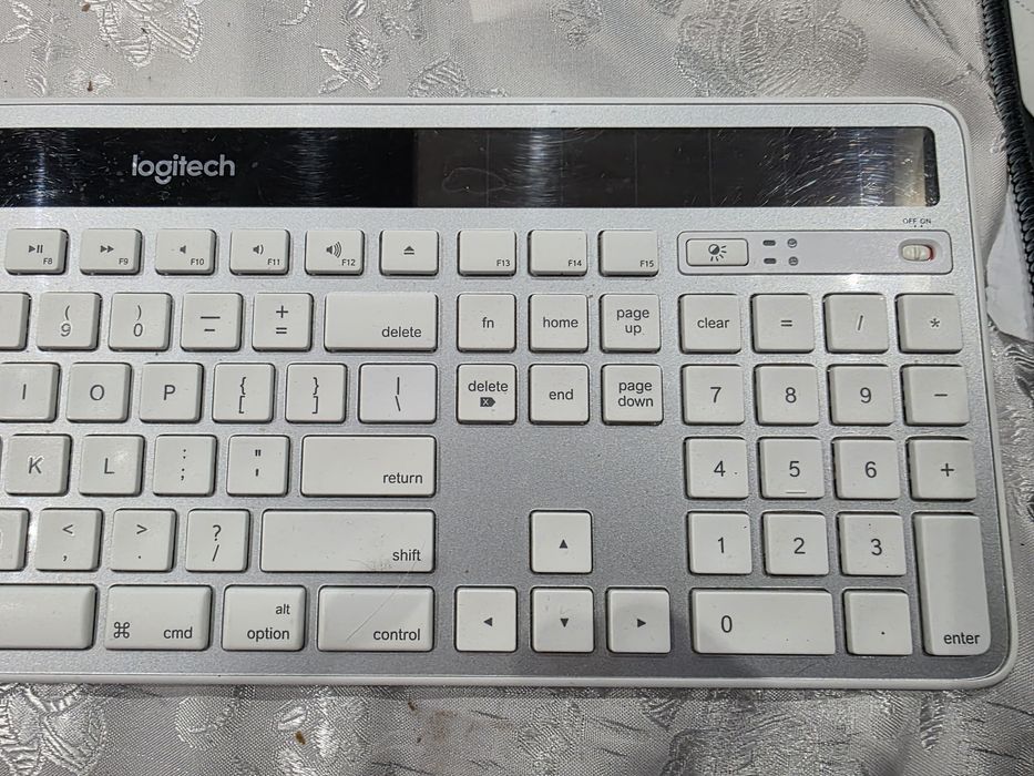 Tastatura Logitech K750 Solară