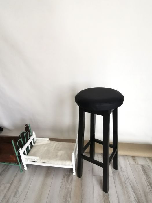 Scaune de bar sau recuzita foto