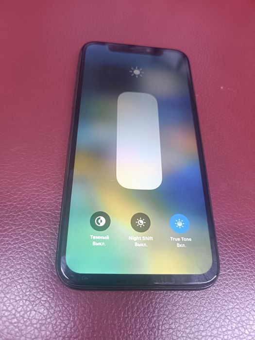 Продам Iphone X..