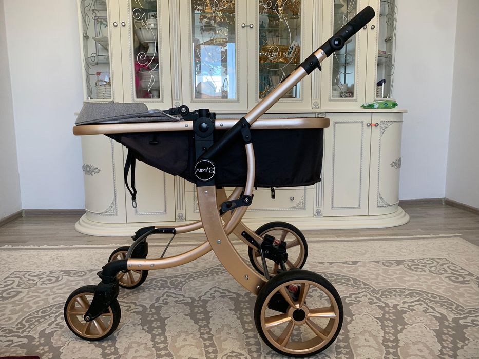 Продам детскую коляску