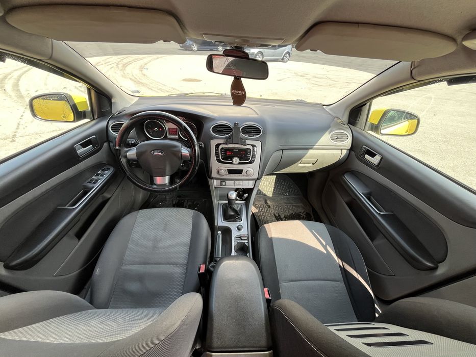 Ford Focus 1.6i комби