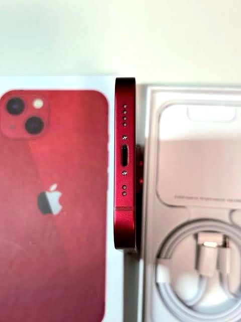 Нов iPhone 13 Mini , 256 GB. В гаранция до 09.11.2027 година.  Червен цвят