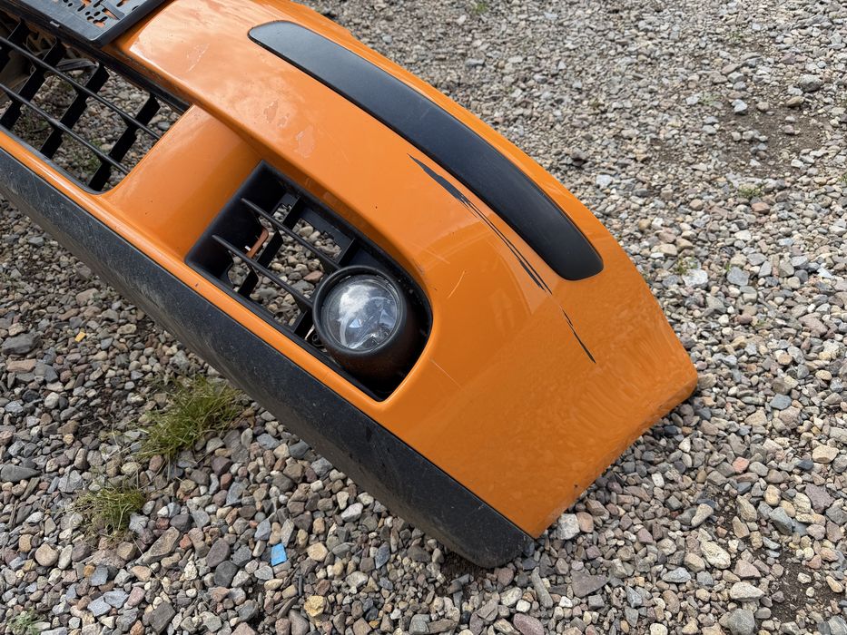 Предна броня с Калници Vw Golf 5