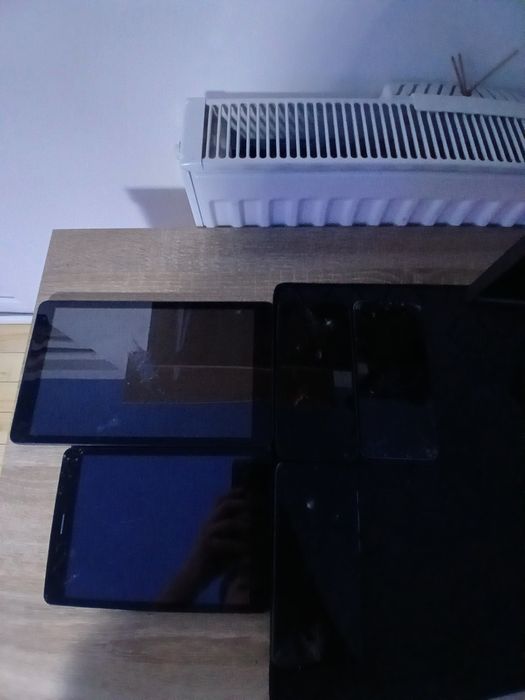 VAND tablete si telefoane