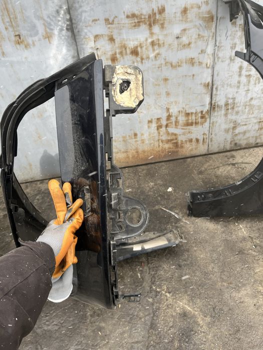 калник bmw e70 фейслифт 2013г