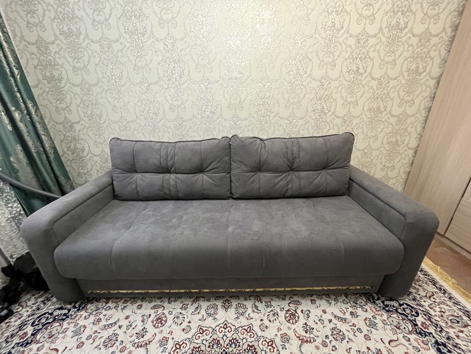 Продается диван (тахта).