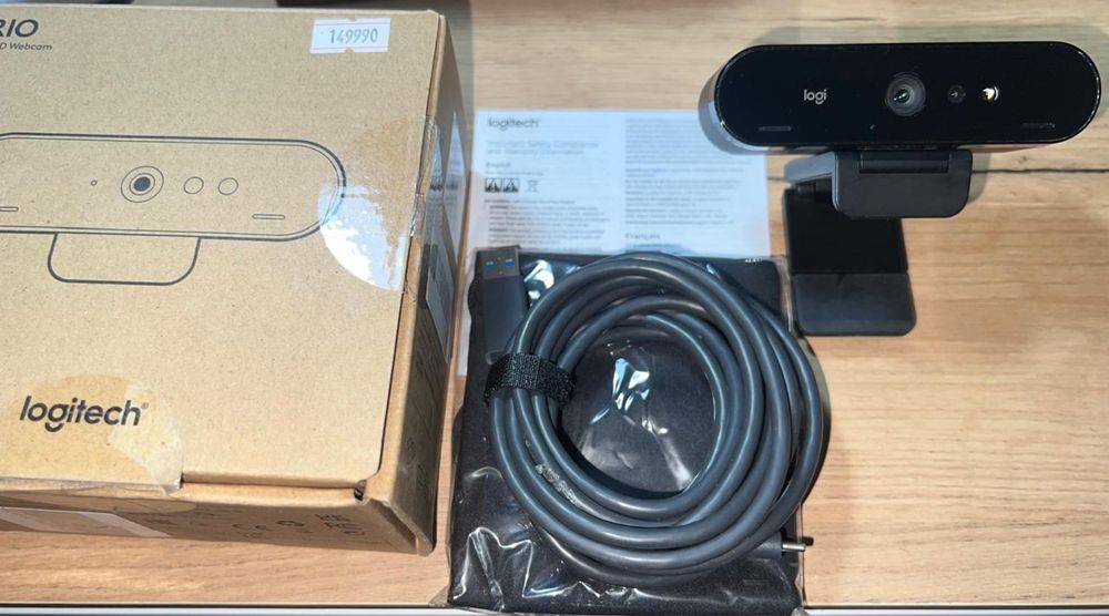Logitech brio веб камера