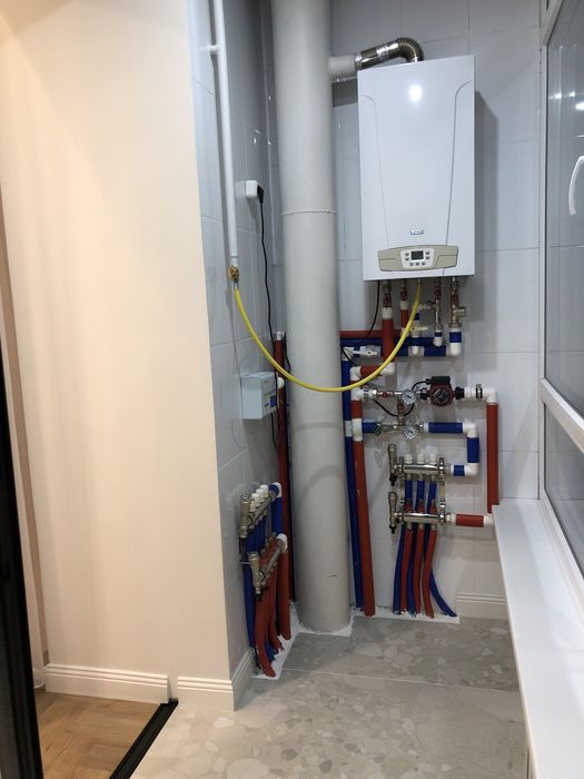 Продам двух комнатную квартиру