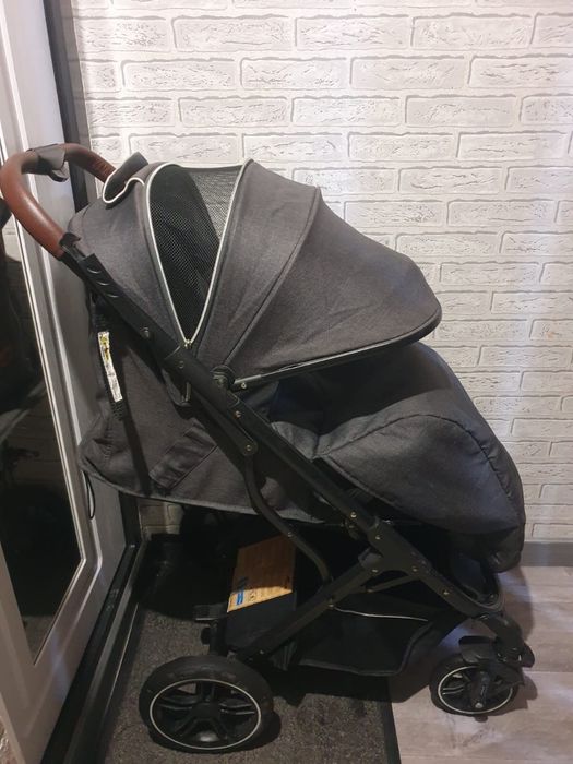 Продам коляску состаяние отличный