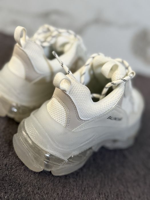 Adidasi Balenciaga Triple S Clear Sole (albi/crem)