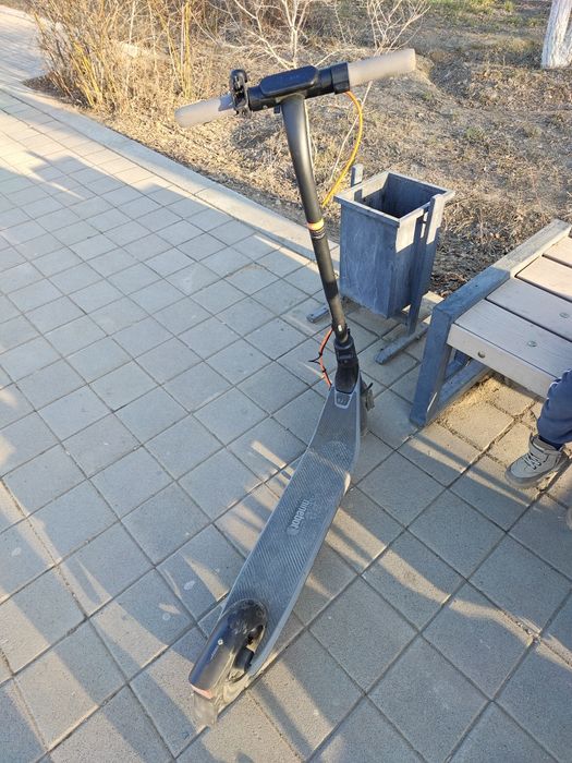 самокат Ninebot Kick Scooter E2 Plus