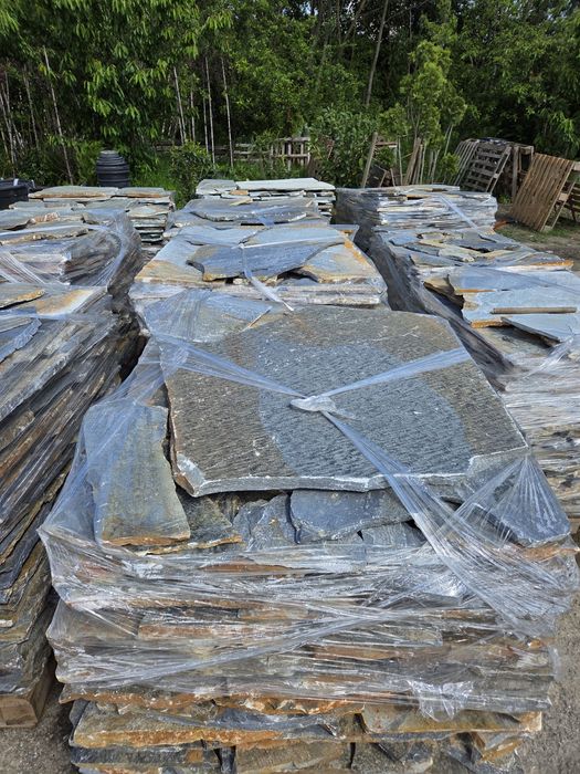 Vindem Piatra naturala pt placat pavat