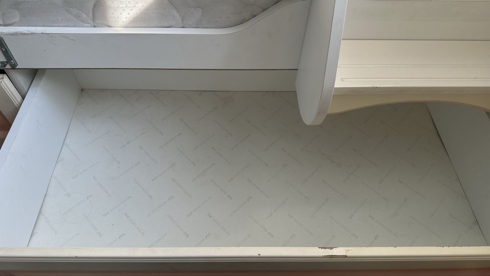 Продам двухьярустный кровать