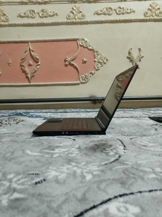 compyuter MSI 512/16gb qoshimcha malumot rasmlar orasida