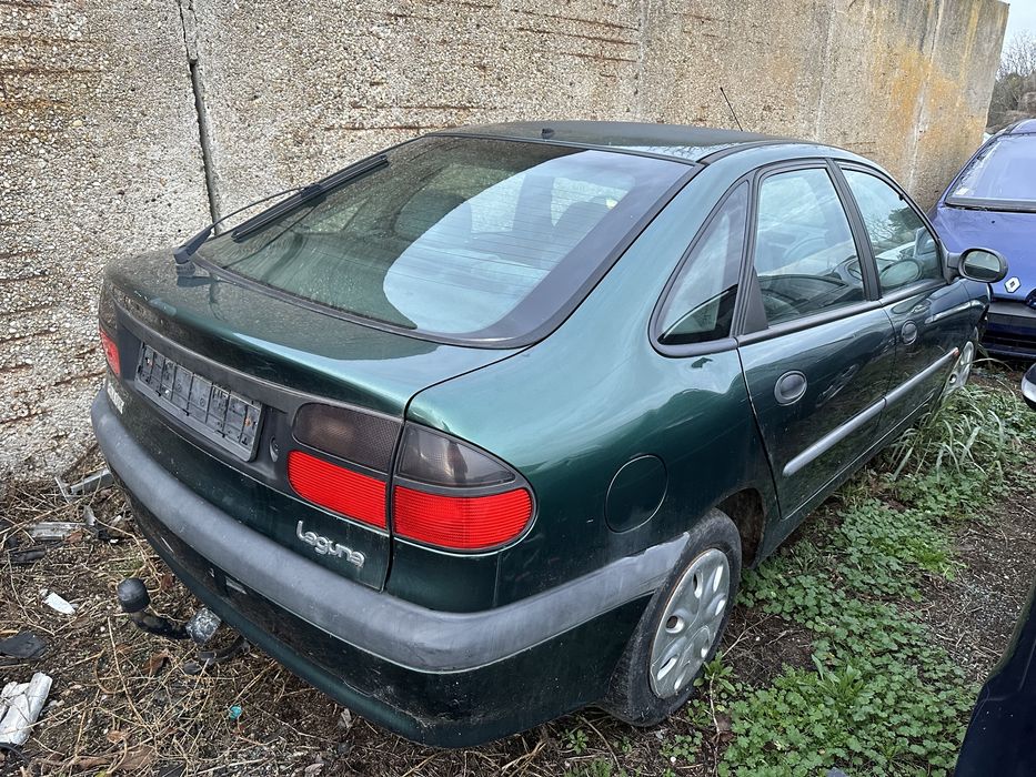 Рено Лагуна 2.2 на части