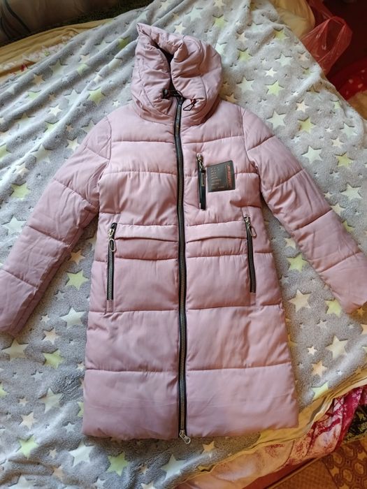 Продам зимний пуховик