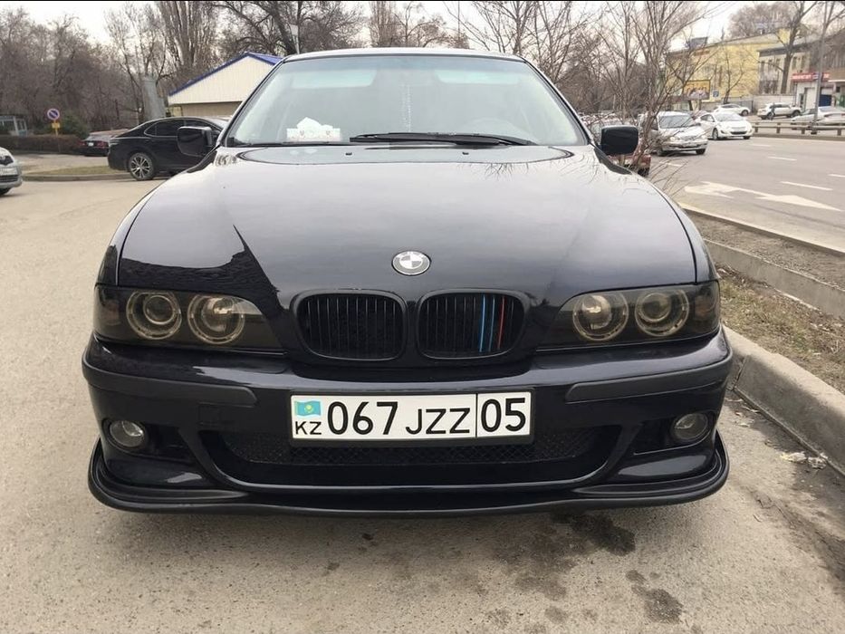 BMW E39 M5 передний бампер
