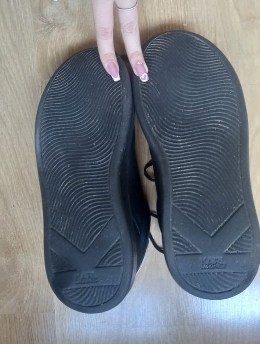 Adidasi karl lagerfeld unisex conditi foarte bune