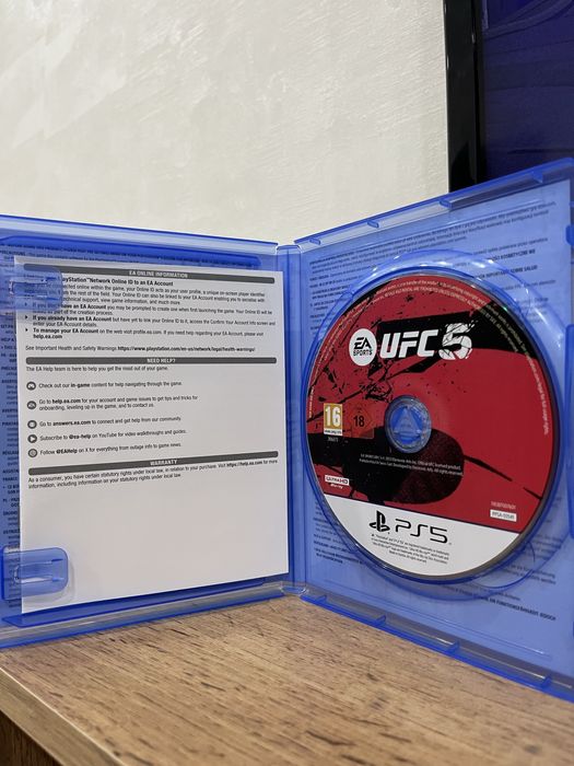 Продам UFC5 на ps5
