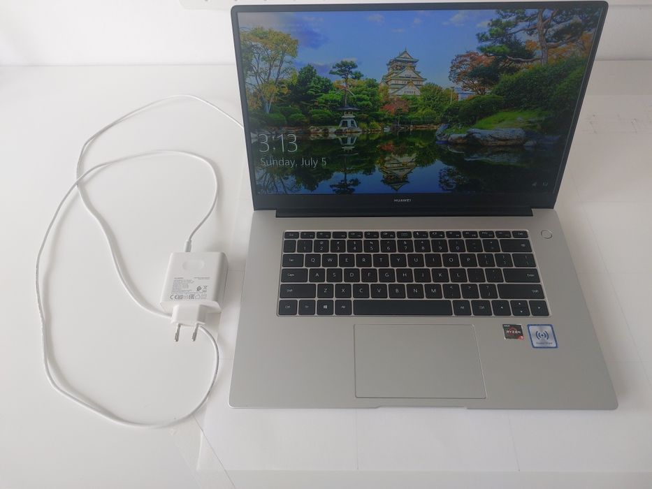 Laptop Huawei Matebook D15