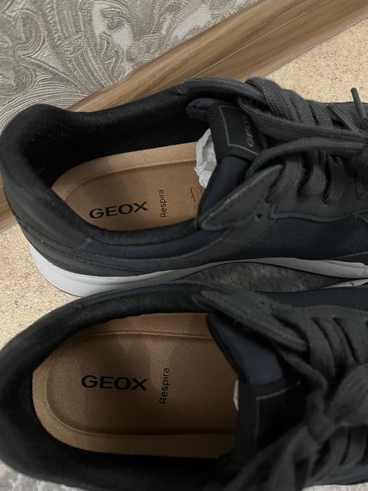 Кроссовки Geox новые