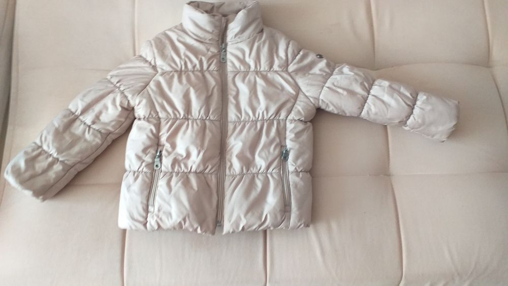 Продаётся куртка осенняя