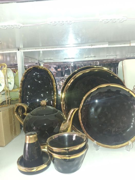 Завтрак набор 44  32 40 tali
44 тали 
Коса 6 
Пийола 6
Чойнак 1+1
Чашк