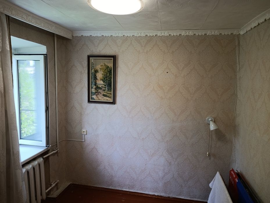 Продаю  квартиру .