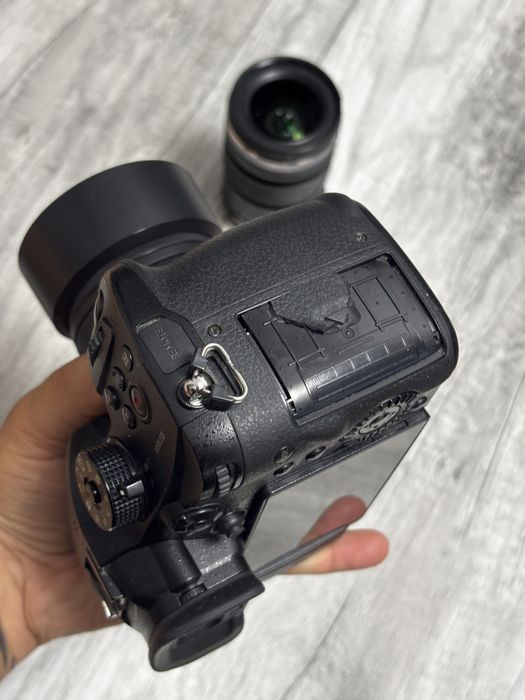 Vand Panasonic Gh5 cu 2 obiective