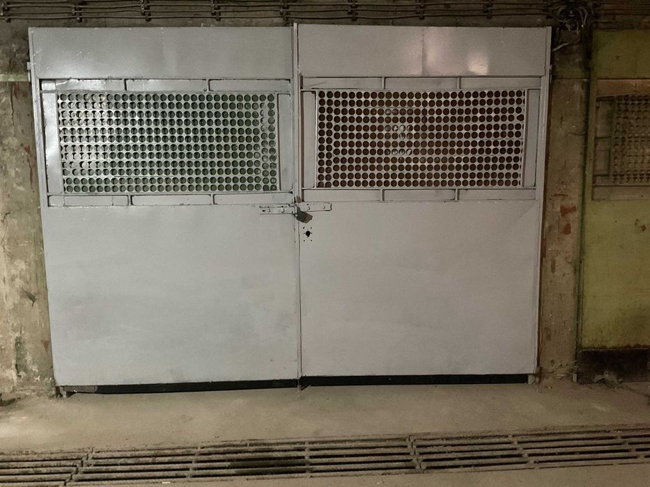 Дава се под наем Гараж / Паркомясто в София, Борово - 16 кв.м за 150.45 € - Снимка #4