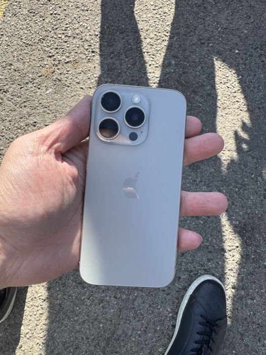 iPhone 15pro 256gb