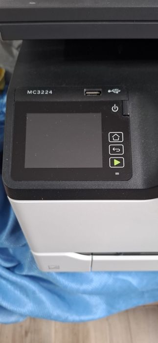 Imprimantă multifuncțională laser