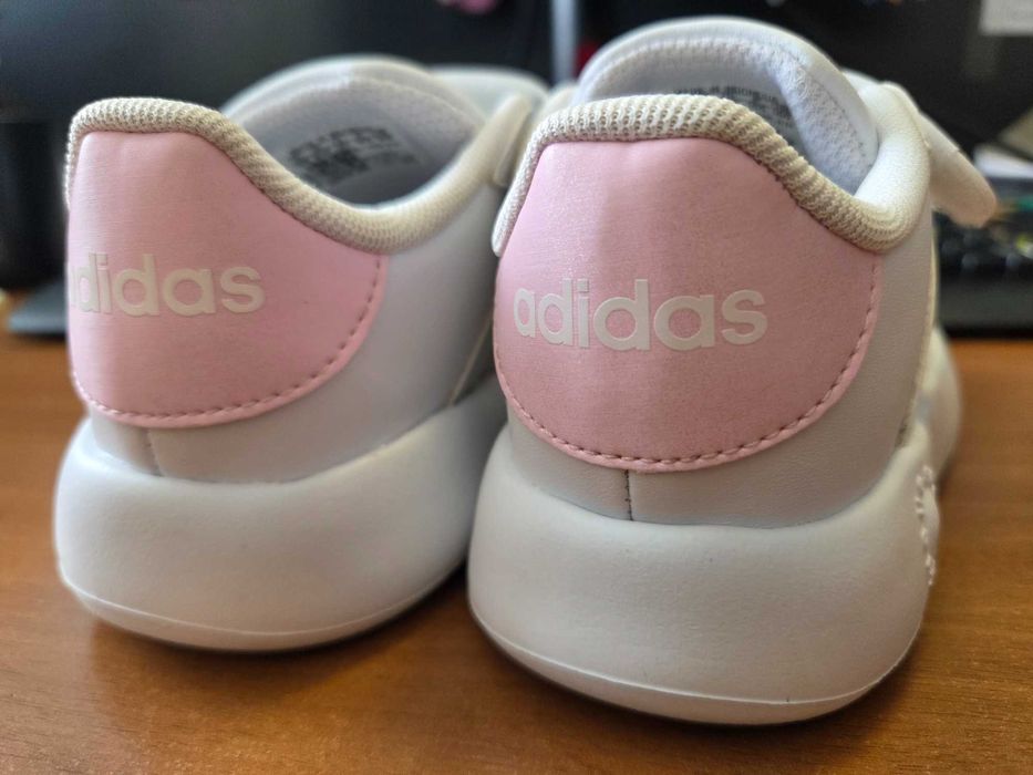 Маратонки Adidas BubbleComfy