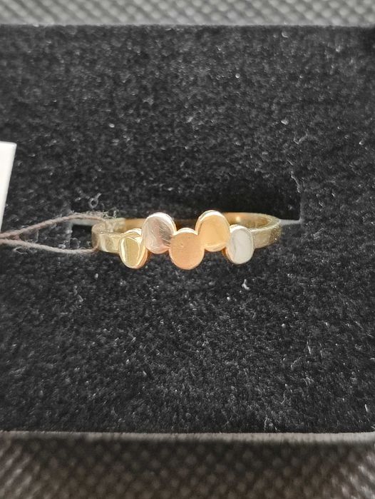 Златен дамски пръстен 1.58гр-14к