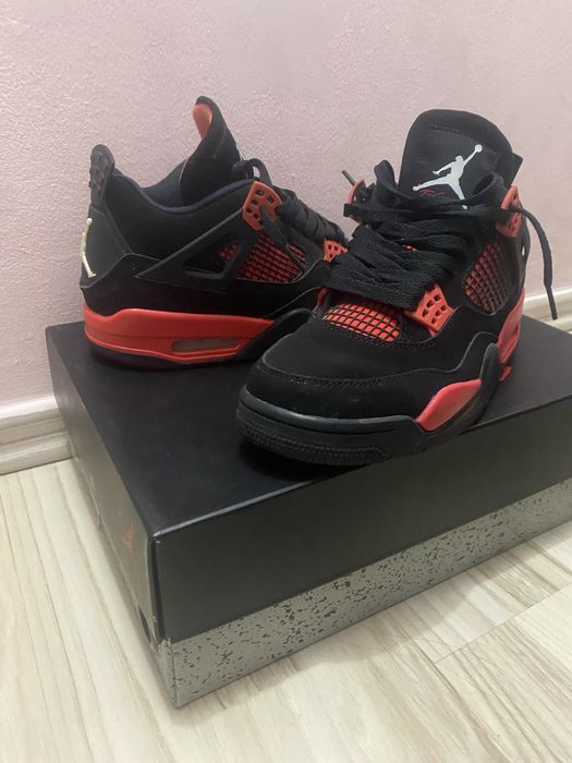 Jordan 4 Red Thunder