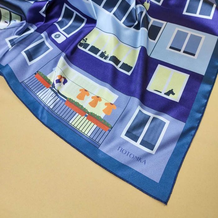 НОВ шал Панелен свят 90 х 90 см, Спиди- от 50 на 40лв!