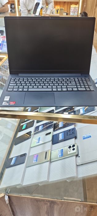 Ryzen 3 7320U 8/256