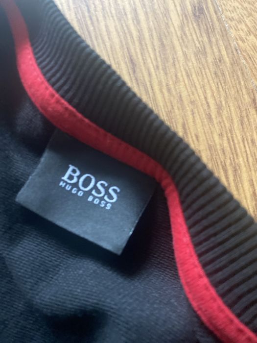 Bluza Boss marimea xxl