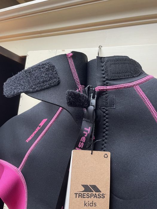 Costum Trespass din neopren