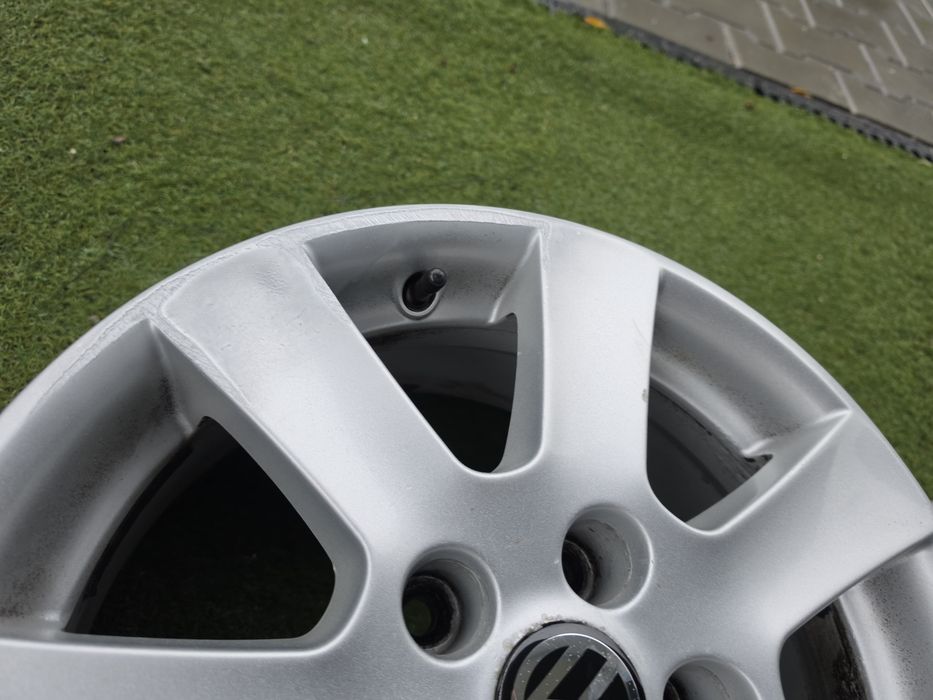 16 5x112 Vw Golf Touran Caddy Skoda лети джанти 5х112