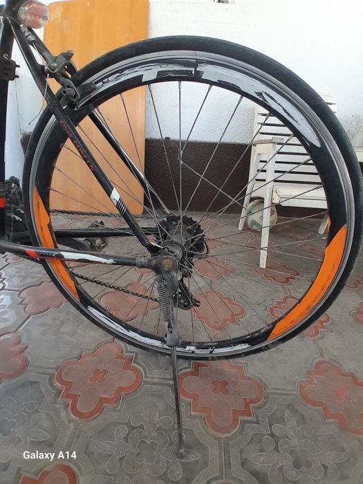 Продаётся велосипед.