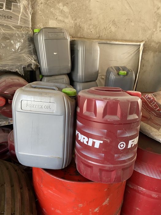 канистри продается