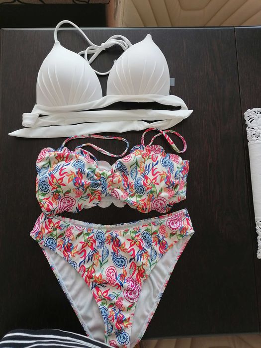 Бански костюми..