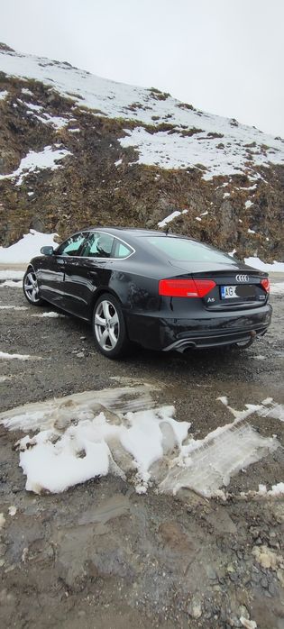 Vând Audi A5 / 2.0 - 225 cp / S-line/ Quattro/ automat/